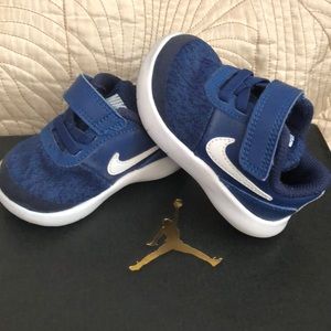 Baby Nike Flex contact